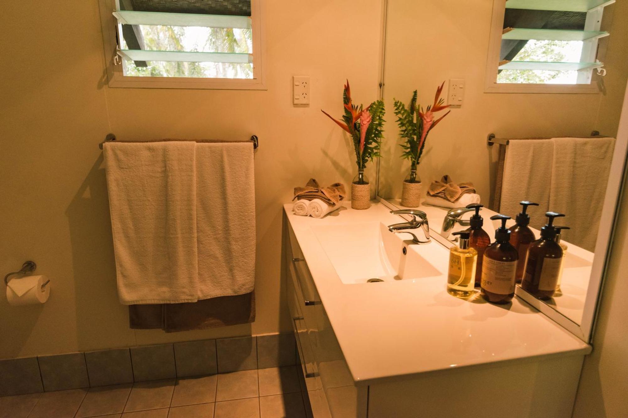 Ikurangi Eco Retreat Hotel Rarotonga Exterior photo